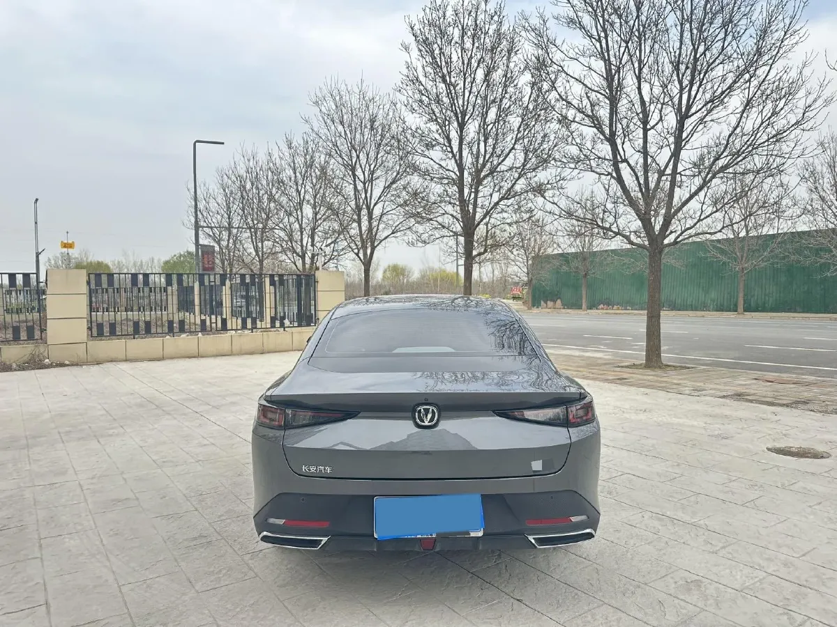 2024 ChangAn Eado 1.5T 170HP L4 7DCT,autocango,china used car exporter,china ev exporter,chinese used car exporter,chinese used ev exporter