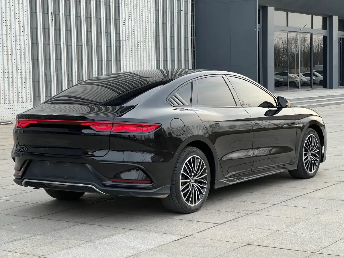 2022 Volkswagen Tiguan L 2.0T 186HP L4 7DCT,autocango,china used car exporter,china ev exporter,chinese used car exporter,chinese used ev exporter