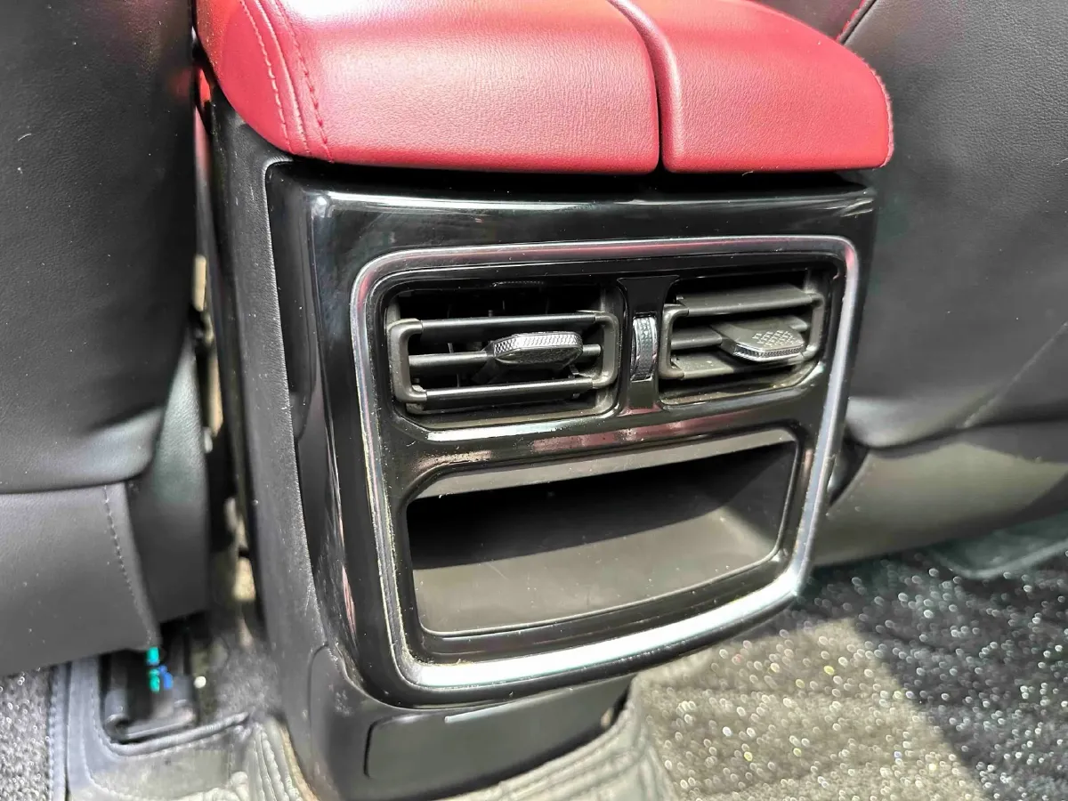 2021 Jetour X70 Plus 1.6T 197HP L4 7DCT,autocango,china used car exporter,china ev exporter,chinese used car exporter,chinese used ev exporter