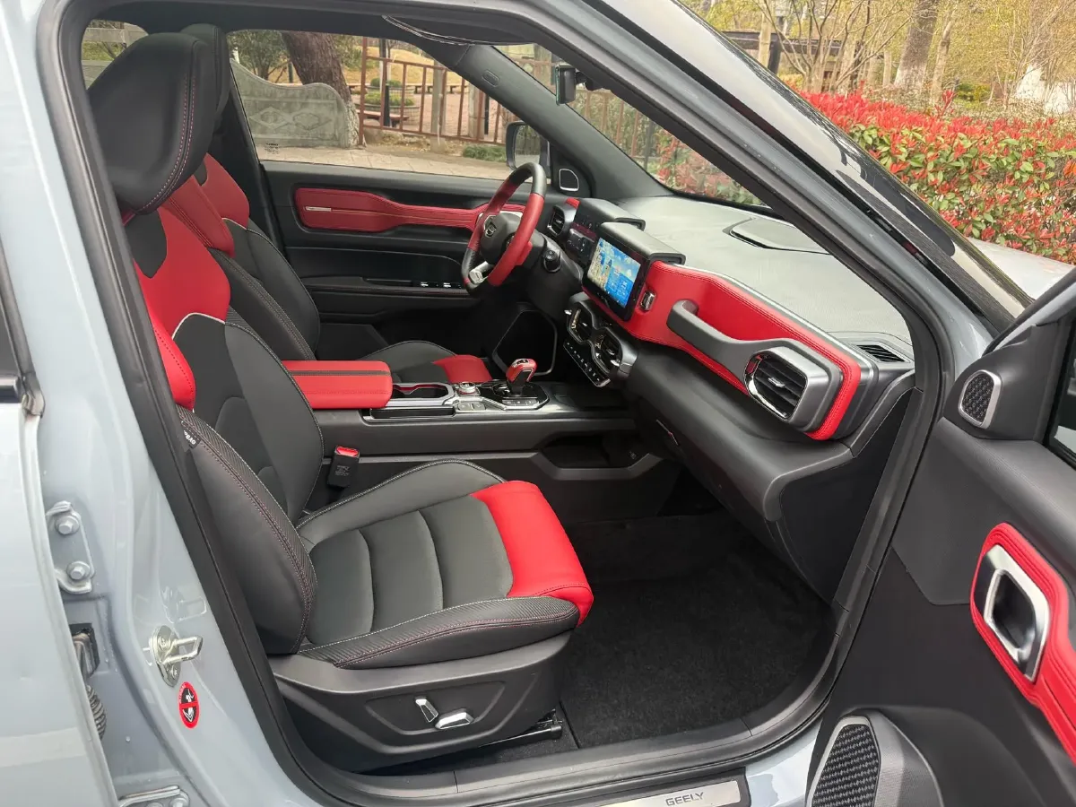 2020 Geely ICON 1.5T 177HP L3 7DCT,autocango,china used car exporter,china ev exporter,chinese used car exporter,chinese used ev exporter