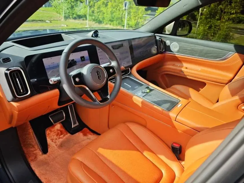 2024 AITO AITO M9 1.5T 152HP L4 REEV 42KWH,autocango,china used car exporter,china ev exporter,chinese used car exporter,chinese used ev exporter