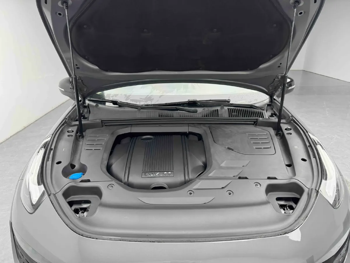 2018 Toyota C-HR 2.0L 171HP L4 CVT,autocango,china used car exporter,china ev exporter,chinese used car exporter,chinese used ev exporter