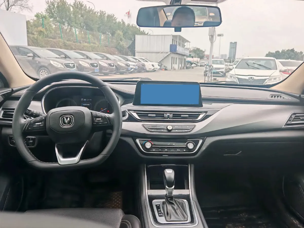 2020 ChangAn Raeton CC 1.5T 156HP L4 6AT,autocango,china used car exporter,china ev exporter,chinese used car exporter,chinese used ev exporter