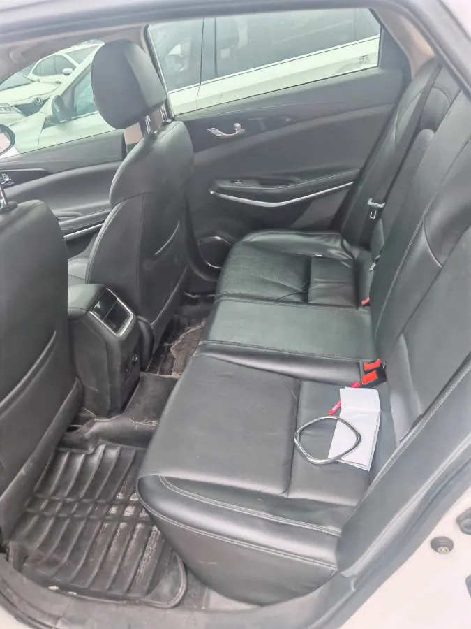 2020 ChangAn Raeton CC 1.5T 156HP L4 6AT,autocango,china used car exporter,china ev exporter,chinese used car exporter,chinese used ev exporter