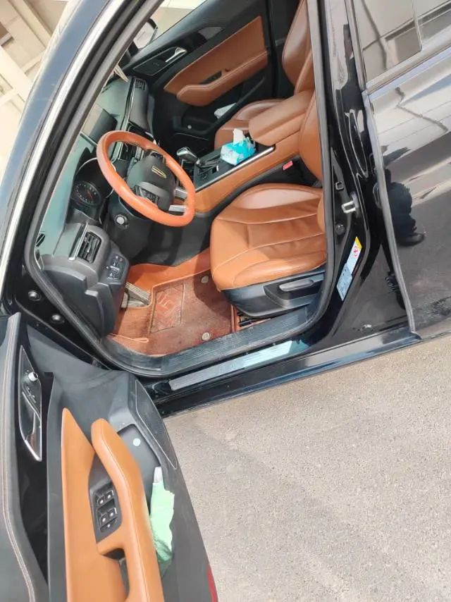 2019 HongQi H5 1.8T 180HP L4 6AT,autocango,china used car exporter,china ev exporter,chinese used car exporter,chinese used ev exporter