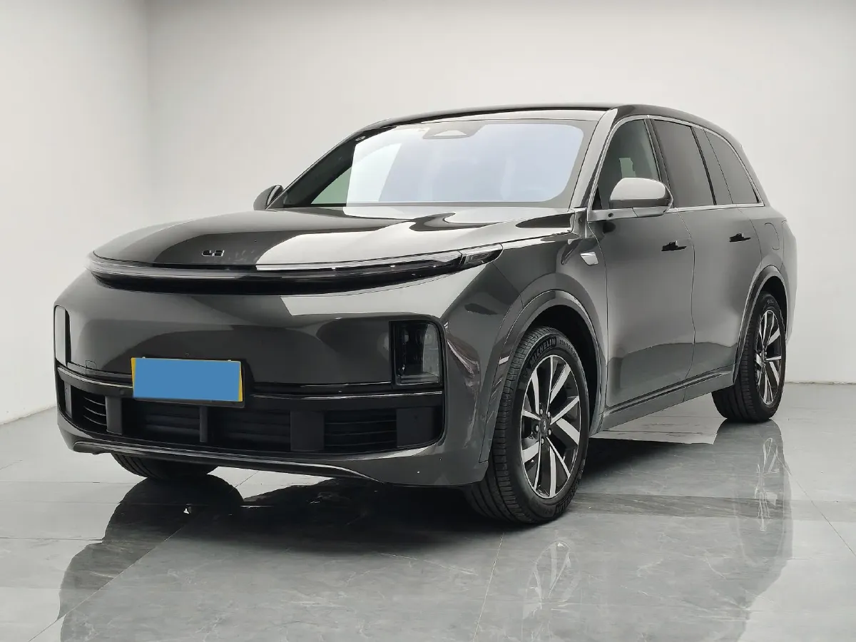 2023 Li L8 Range Extended 154HP REEV 40.9KWH,autocango,china used car exporter,china ev exporter,chinese used car exporter,chinese used ev exporter