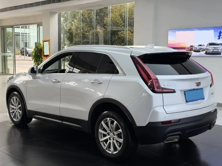 2021 Cadillac XT4 2.0T 237HP L4 9AT,autocango,china used car exporter,china ev exporter,chinese used car exporter,chinese used ev exporter