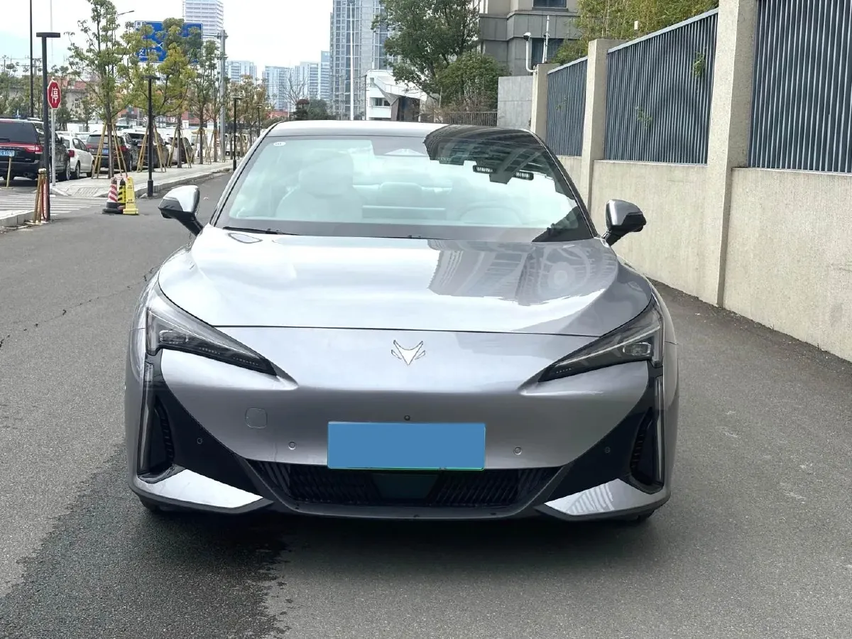 2024 ARCFOX αT5 BEV 79.2KWH,autocango,china used car exporter,china ev exporter,chinese used car exporter,chinese used ev exporter