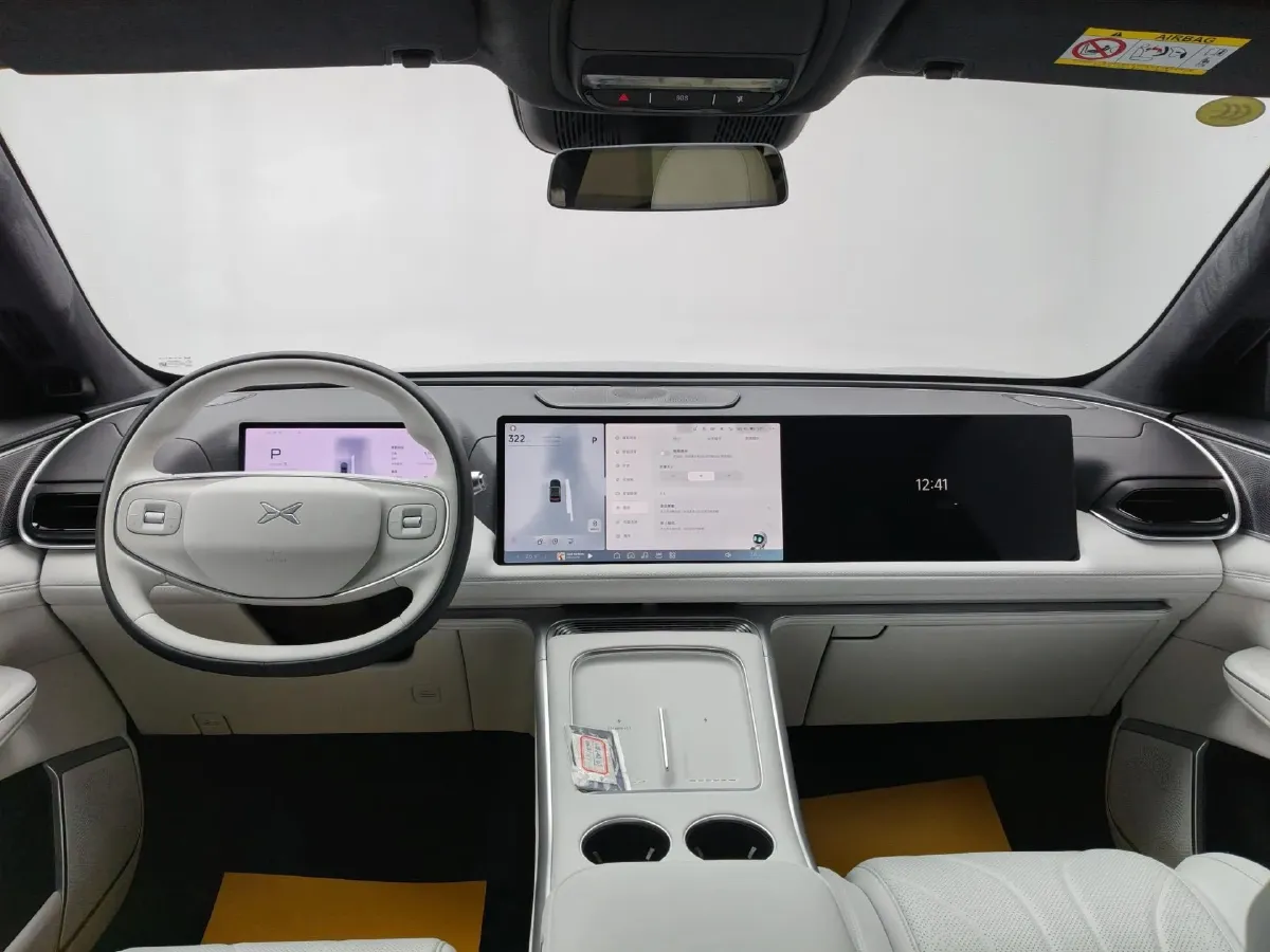 2025 Xpeng G9 BEV 79KWH,autocango,china used car exporter,china ev exporter,chinese used car exporter,chinese used ev exporter