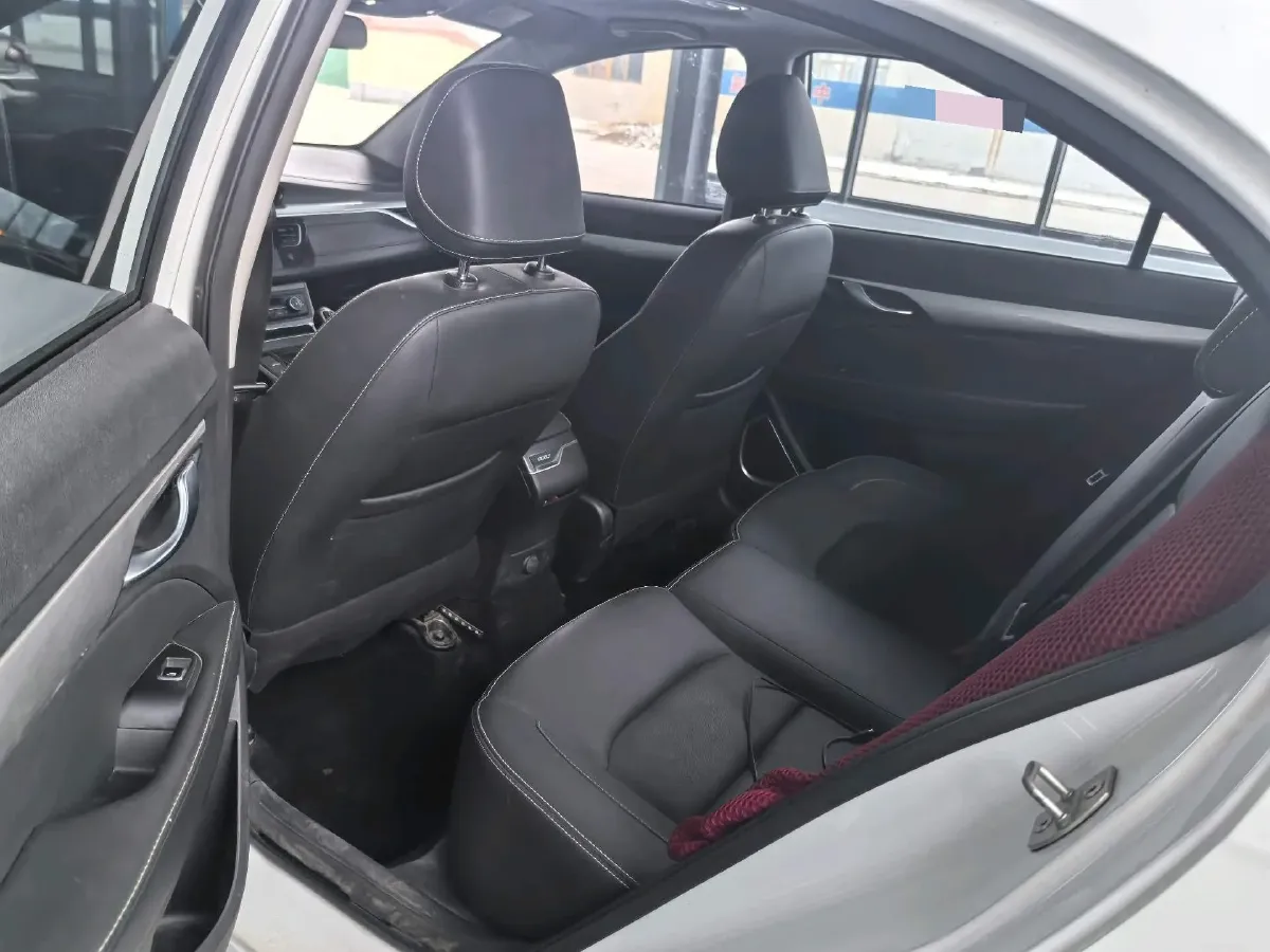 2020 Geely Emgrand 1.5L 109HP L4 5MT,autocango,china used car exporter,china ev exporter,chinese used car exporter,chinese used ev exporter