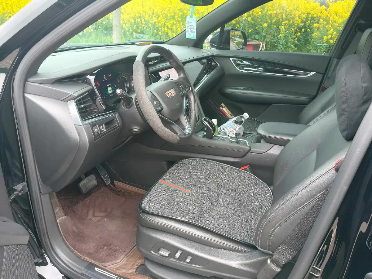 2022 Cadillac XT6 2.0T 237HP L4 9AT,autocango,china used car exporter,china ev exporter,chinese used car exporter,chinese used ev exporter