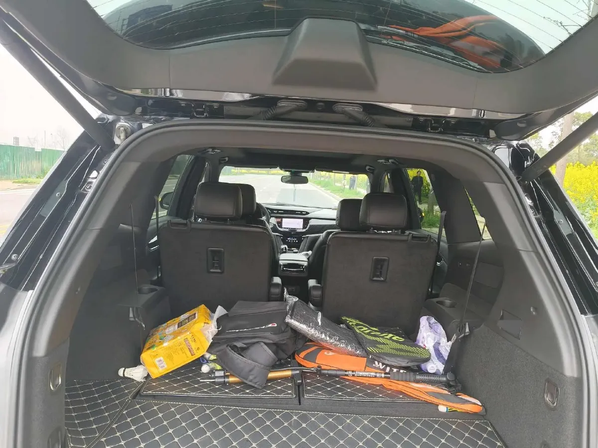 2022 Cadillac XT6 2.0T 237HP L4 9AT,autocango,china used car exporter,china ev exporter,chinese used car exporter,chinese used ev exporter