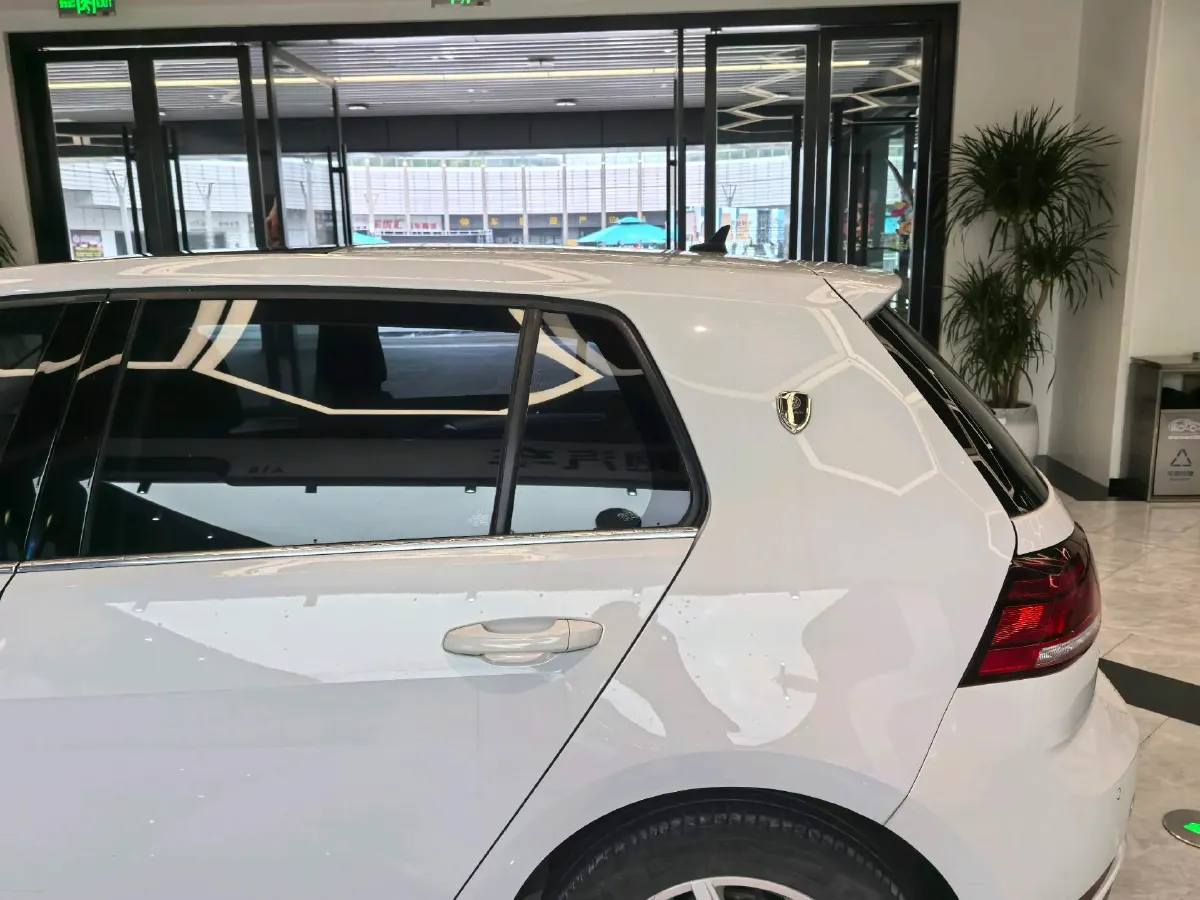 2019 Brilliance Auto V7 1.8T 231HP L4 7DCT,autocango,china used car exporter,china ev exporter,chinese used car exporter,chinese used ev exporter