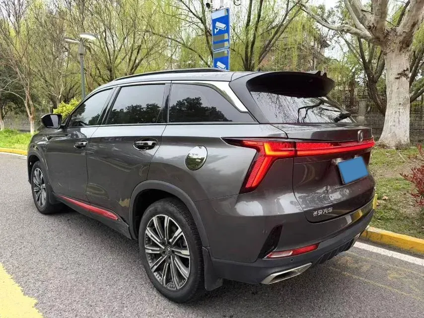 2022 ChangAn CS75 Plus 1.5T 188HP L4 8AT,autocango,china used car exporter,china ev exporter,chinese used car exporter,chinese used ev exporter