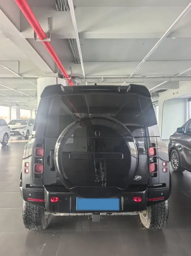 2023 Land Rover Defender 3.0T 400HP L6 8AT,autocango,china used car exporter,china ev exporter,chinese used car exporter,chinese used ev exporter