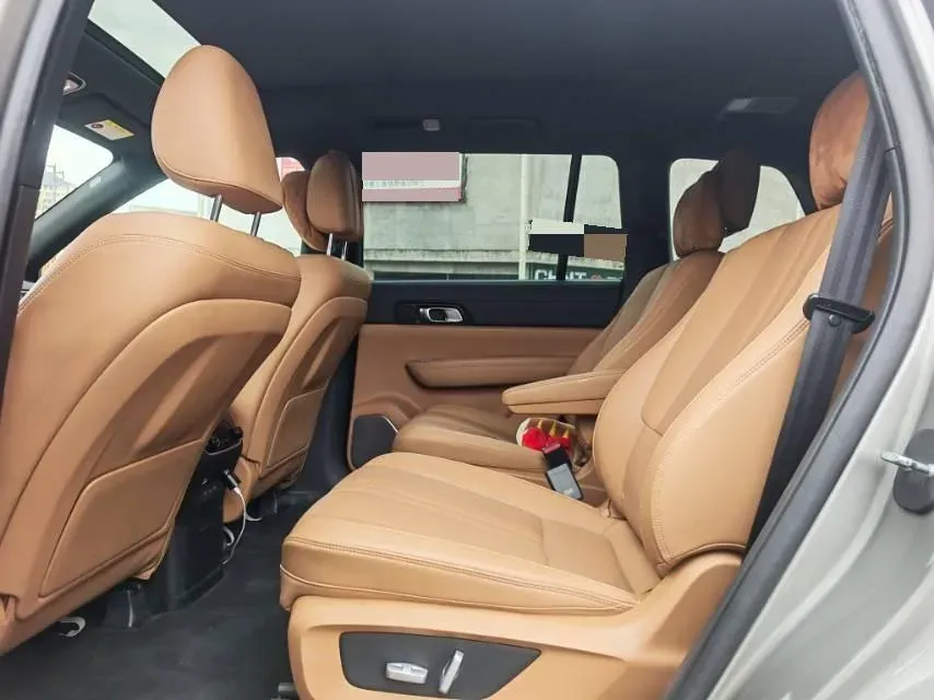 2020 Li ONE Range Extended 131HP REEV 40.5KWH,autocango,china used car exporter,china ev exporter,chinese used car exporter,chinese used ev exporter