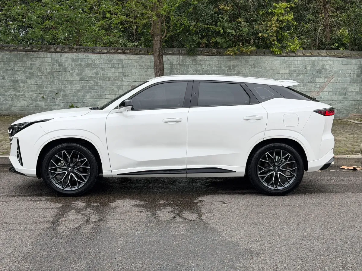 2025 ChangAn UNI-Z 1.5T 188HP L4 7DCT,autocango,china used car exporter,china ev exporter,chinese used car exporter,chinese used ev exporter