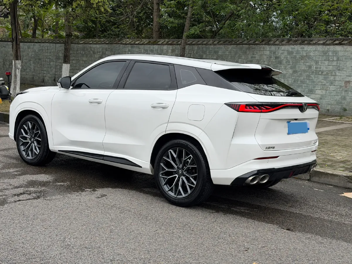 2025 ChangAn UNI-Z 1.5T 188HP L4 7DCT,autocango,china used car exporter,china ev exporter,chinese used car exporter,chinese used ev exporter