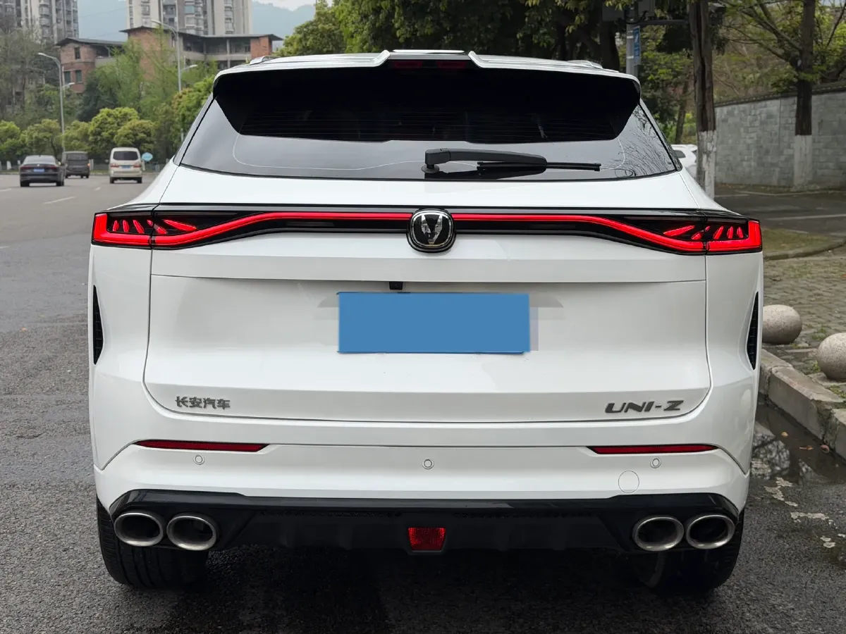 2025 ChangAn UNI-Z 1.5T 188HP L4 7DCT,autocango,china used car exporter,china ev exporter,chinese used car exporter,chinese used ev exporter