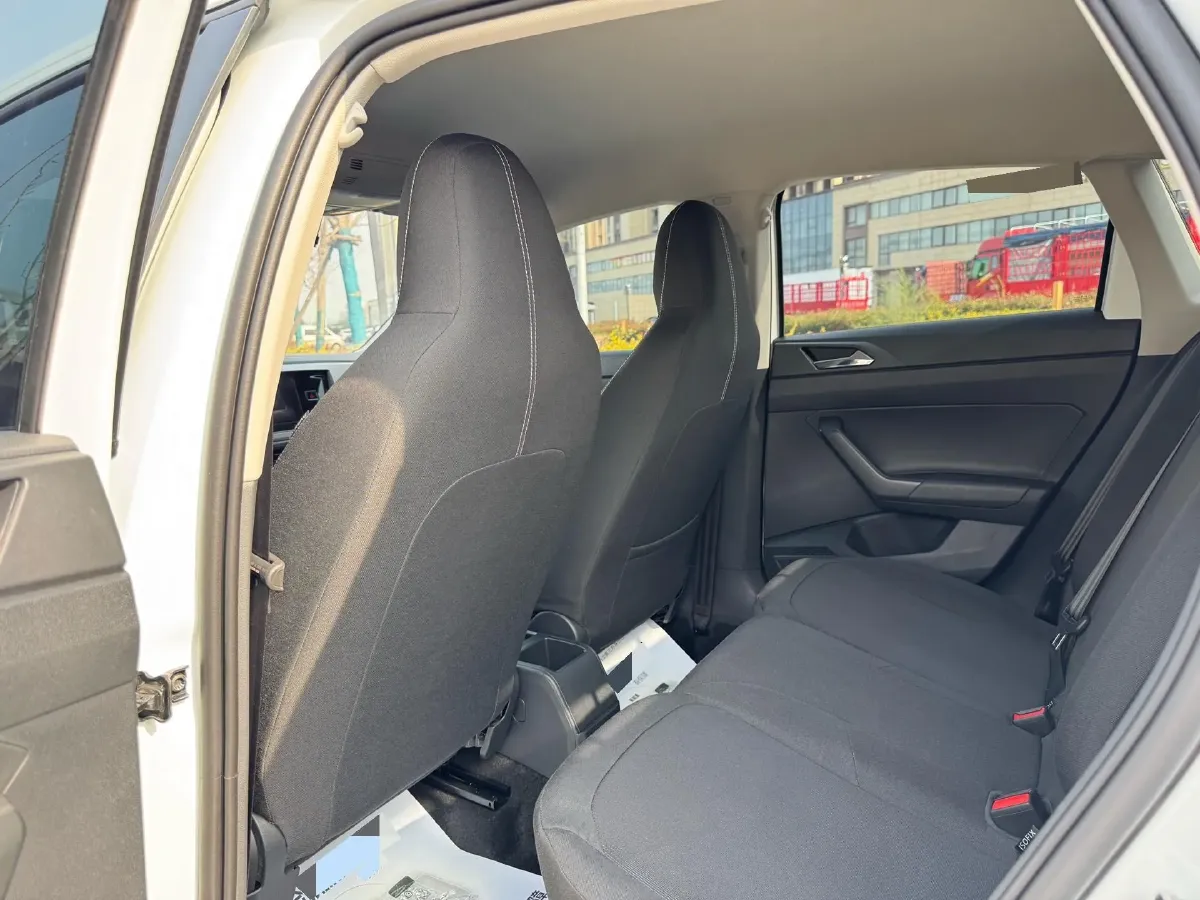 2023 Volkswagen Polo 1.5L 110HP L4 6AT,autocango,china used car exporter,china ev exporter,chinese used car exporter,chinese used ev exporter