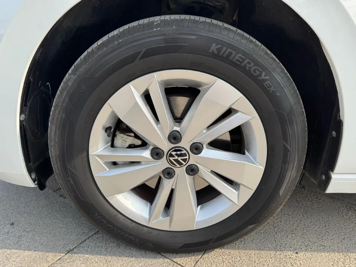 2023 Volkswagen Polo 1.5L 110HP L4 6AT,autocango,china used car exporter,china ev exporter,chinese used car exporter,chinese used ev exporter