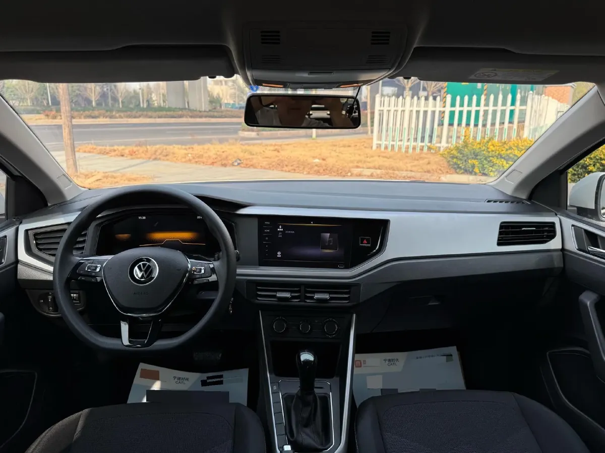 2023 Volkswagen Polo 1.5L 110HP L4 6AT,autocango,china used car exporter,china ev exporter,chinese used car exporter,chinese used ev exporter