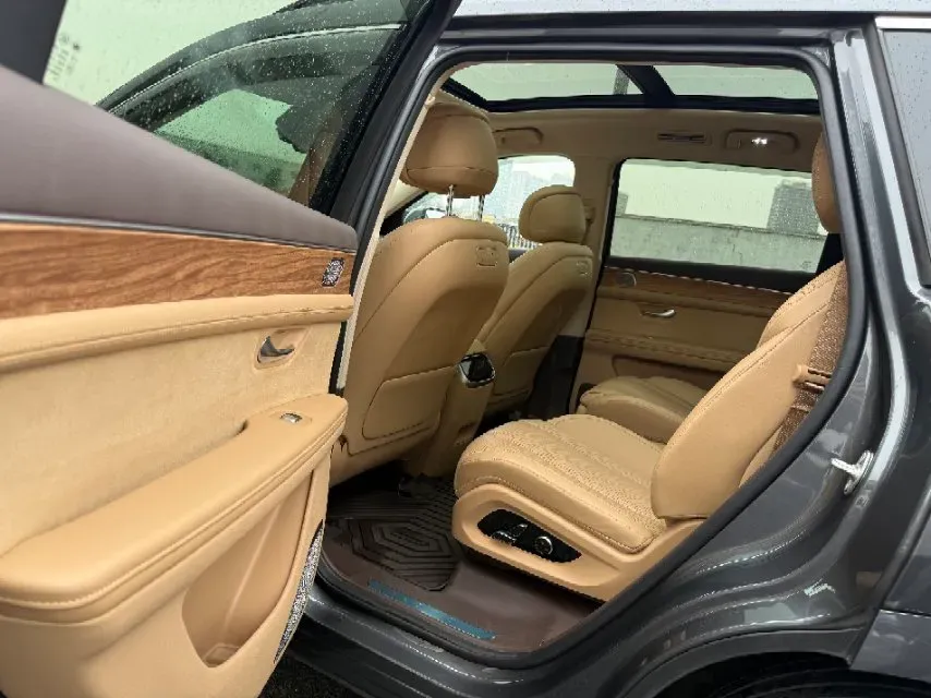 2024 AITO AITO M7 1.5T 152HP L4 REEV 40KWH,autocango,china used car exporter,china ev exporter,chinese used car exporter,chinese used ev exporter