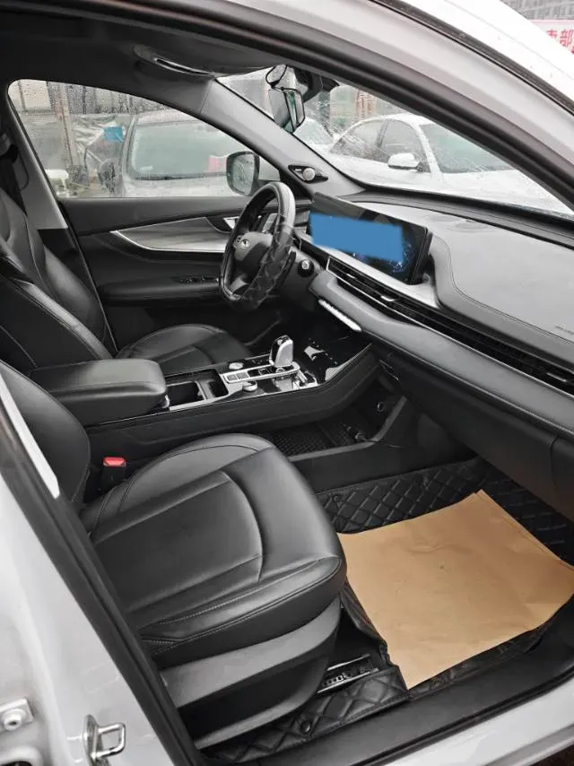 2022 Chery Tiggo 8 Plus 1.6T 197HP L4 7DCT,autocango,china used car exporter,china ev exporter,chinese used car exporter,chinese used ev exporter