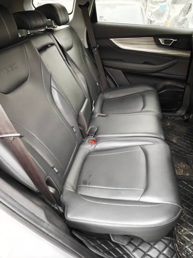 2022 Chery Tiggo 8 Plus 1.6T 197HP L4 7DCT,autocango,china used car exporter,china ev exporter,chinese used car exporter,chinese used ev exporter