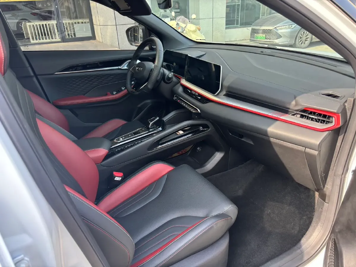 2022 Geely Coolray 1.5T 181HP L4 7DCT,autocango,china used car exporter,china ev exporter,chinese used car exporter,chinese used ev exporter