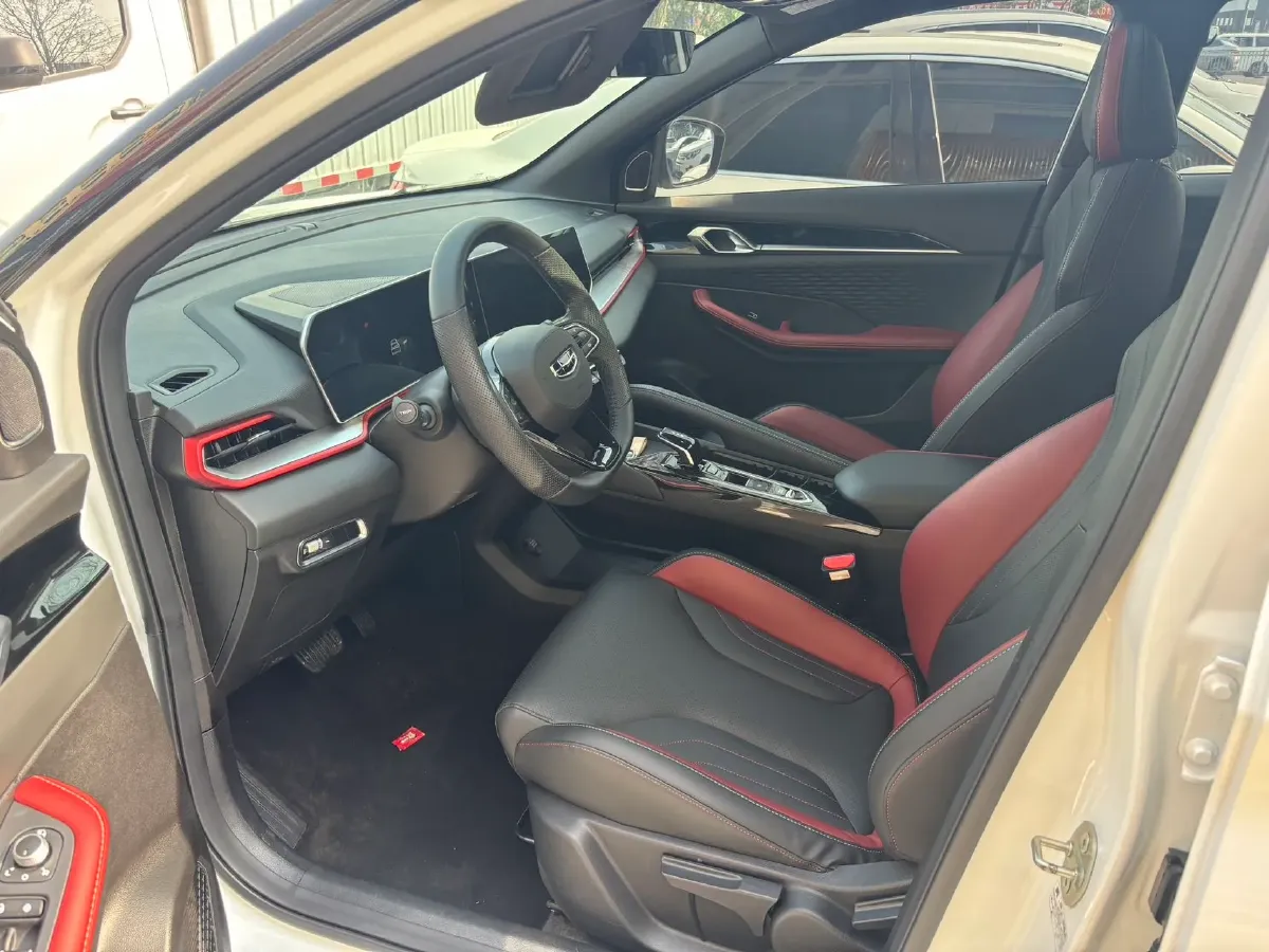 2022 Geely Coolray 1.5T 181HP L4 7DCT,autocango,china used car exporter,china ev exporter,chinese used car exporter,chinese used ev exporter