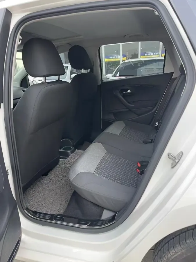 2016 Volkswagen Polo 1.6L 110HP L4 6AT,autocango,china used car exporter,china ev exporter,chinese used car exporter,chinese used ev exporter