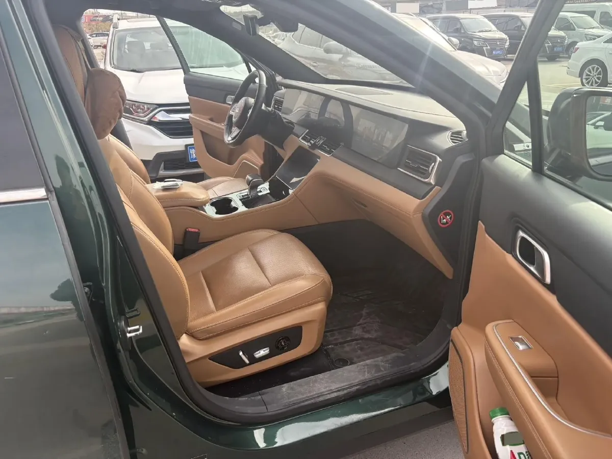 2021 Li ONE Range Extended 131HP REEV 40.5KWH,autocango,china used car exporter,china ev exporter,chinese used car exporter,chinese used ev exporter