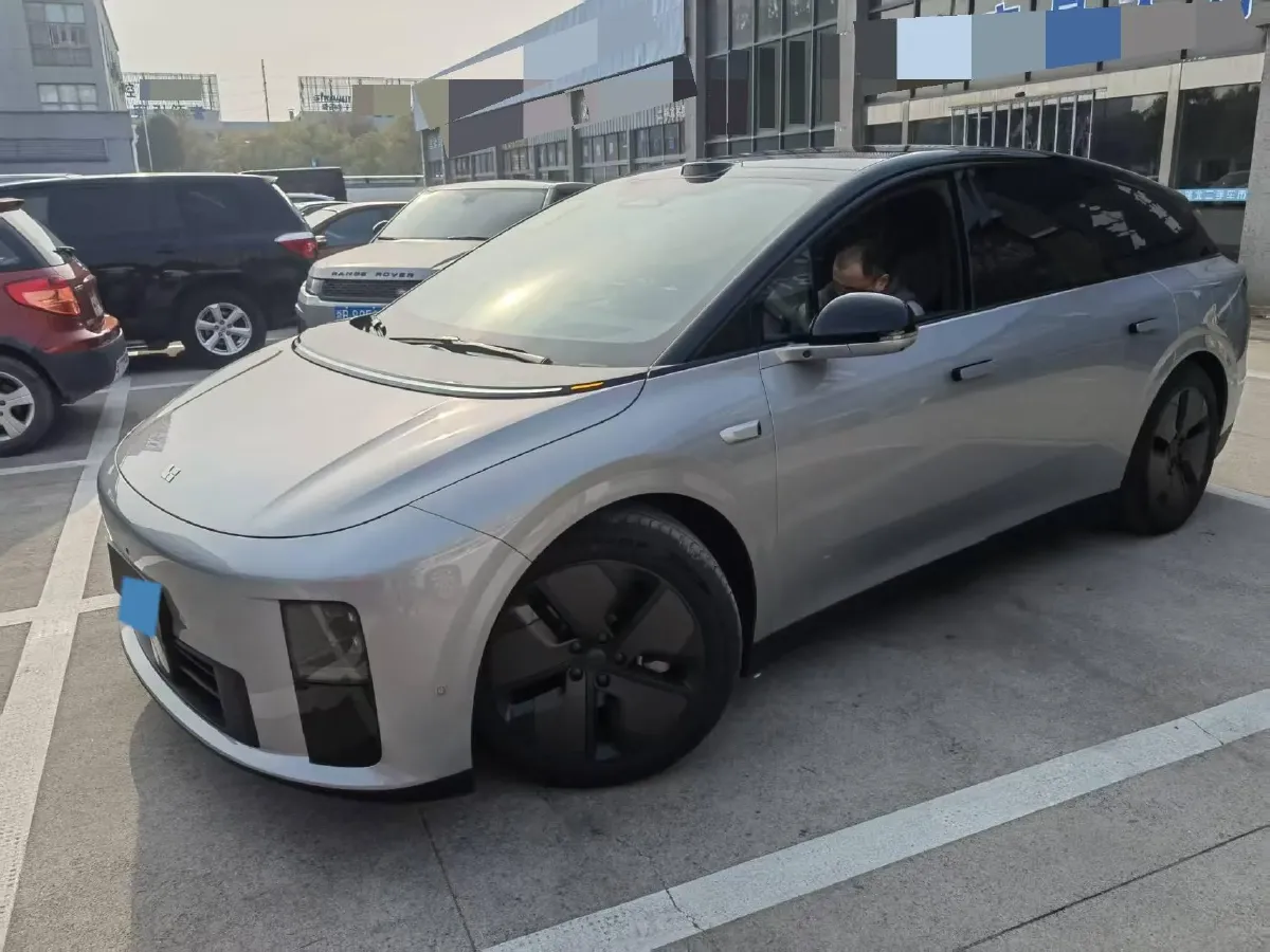 2025 Li i6 BEV,autocango,china used car exporter,china ev exporter,chinese used car exporter,chinese used ev exporter