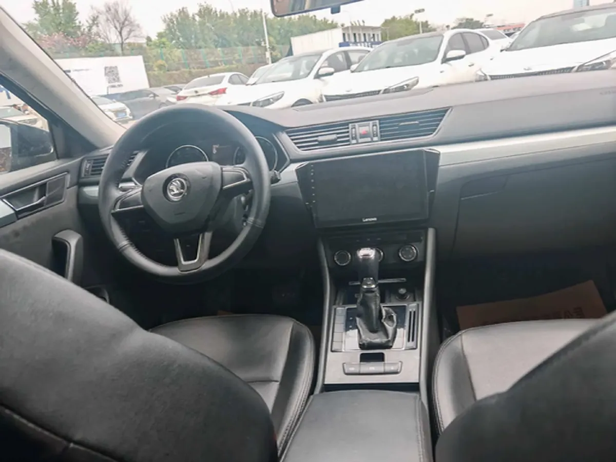 2016 Skoda Superb 1.4T 150HP L4 7DCT,autocango,china used car exporter,china ev exporter,chinese used car exporter,chinese used ev exporter