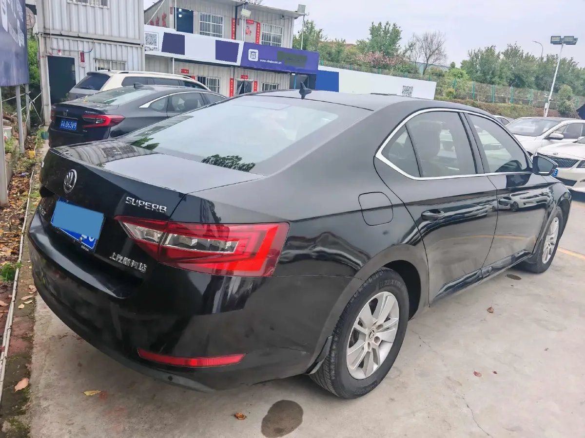 2016 Skoda Superb 1.4T 150HP L4 7DCT,autocango,china used car exporter,china ev exporter,chinese used car exporter,chinese used ev exporter