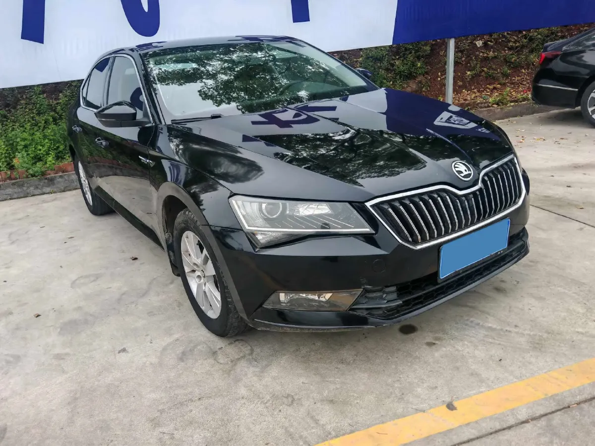 2016 Skoda Superb 1.4T 150HP L4 7DCT,autocango,china used car exporter,china ev exporter,chinese used car exporter,chinese used ev exporter