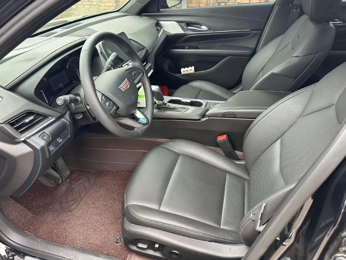 2023 Cadillac CT4 2.0T 237HP L4 8AT,autocango,china used car exporter,china ev exporter,chinese used car exporter,chinese used ev exporter