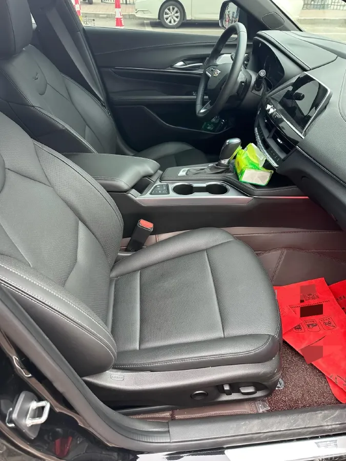 2023 Cadillac CT4 2.0T 237HP L4 8AT,autocango,china used car exporter,china ev exporter,chinese used car exporter,chinese used ev exporter