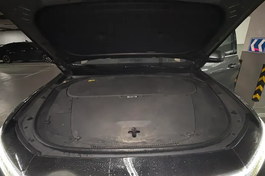 2021 Li ONE Range Extended 131HP REEV 40.5KWH,autocango,china used car exporter,china ev exporter,chinese used car exporter,chinese used ev exporter