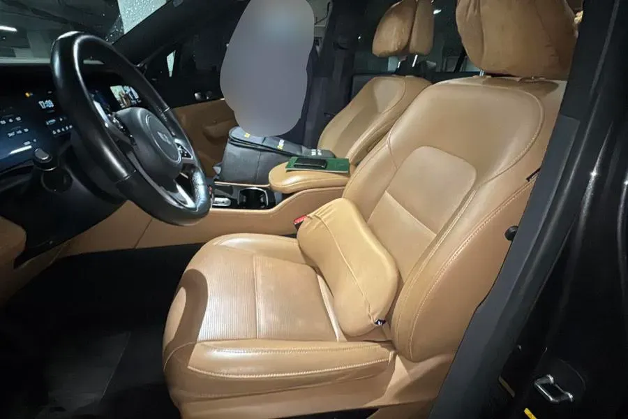 2021 Li ONE Range Extended 131HP REEV 40.5KWH,autocango,china used car exporter,china ev exporter,chinese used car exporter,chinese used ev exporter