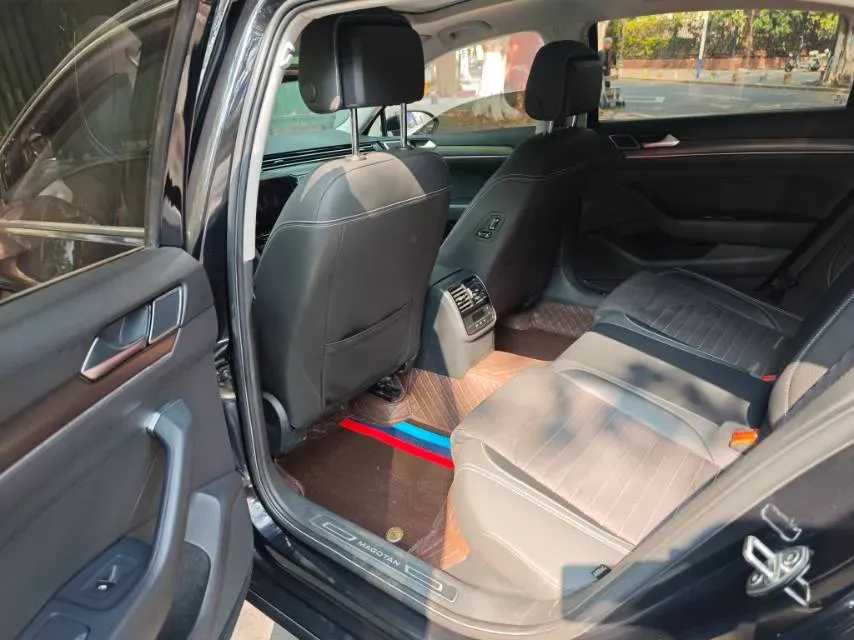 2020 Volkswagen Magotan 2.0T 186HP L4 7DCT,autocango,china used car exporter,china ev exporter,chinese used car exporter,chinese used ev exporter