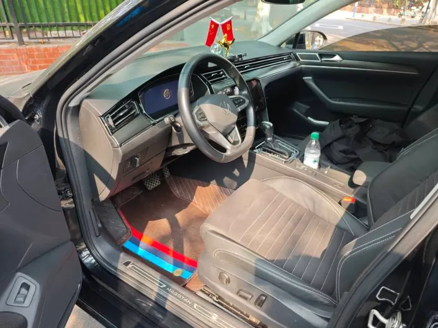 2020 Volkswagen Magotan 2.0T 186HP L4 7DCT,autocango,china used car exporter,china ev exporter,chinese used car exporter,chinese used ev exporter