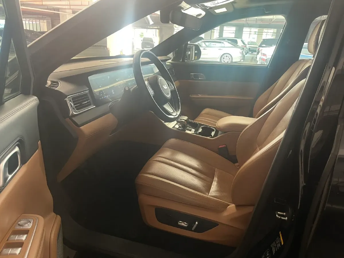 2020 Li ONE Range Extended 131HP REEV 40.5KWH,autocango,china used car exporter,china ev exporter,chinese used car exporter,chinese used ev exporter