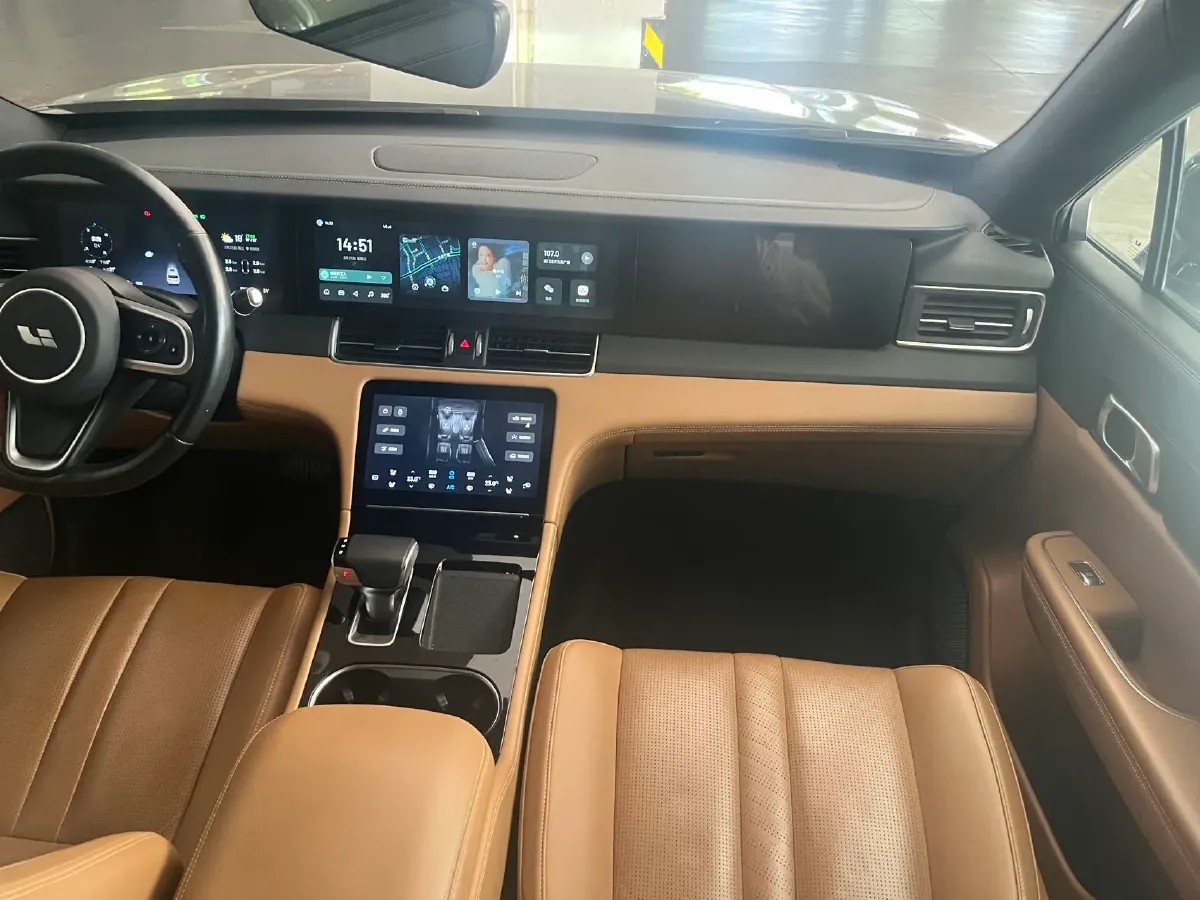 2020 Li ONE Range Extended 131HP REEV 40.5KWH,autocango,china used car exporter,china ev exporter,chinese used car exporter,chinese used ev exporter