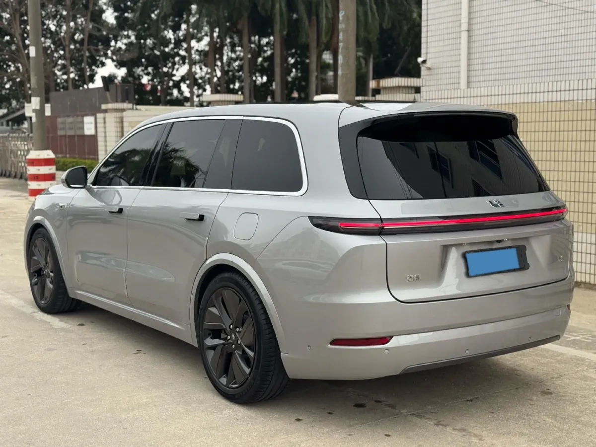 2022 Li L9 Range Extended 154HP REEV 42.6KWH,autocango,china used car exporter,china ev exporter,chinese used car exporter,chinese used ev exporter