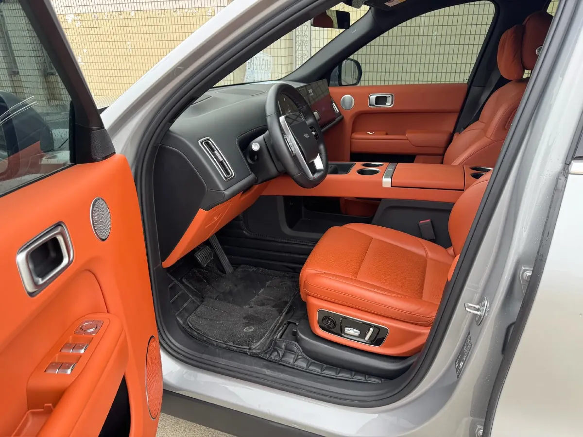 2022 Li L9 Range Extended 154HP REEV 42.6KWH,autocango,china used car exporter,china ev exporter,chinese used car exporter,chinese used ev exporter