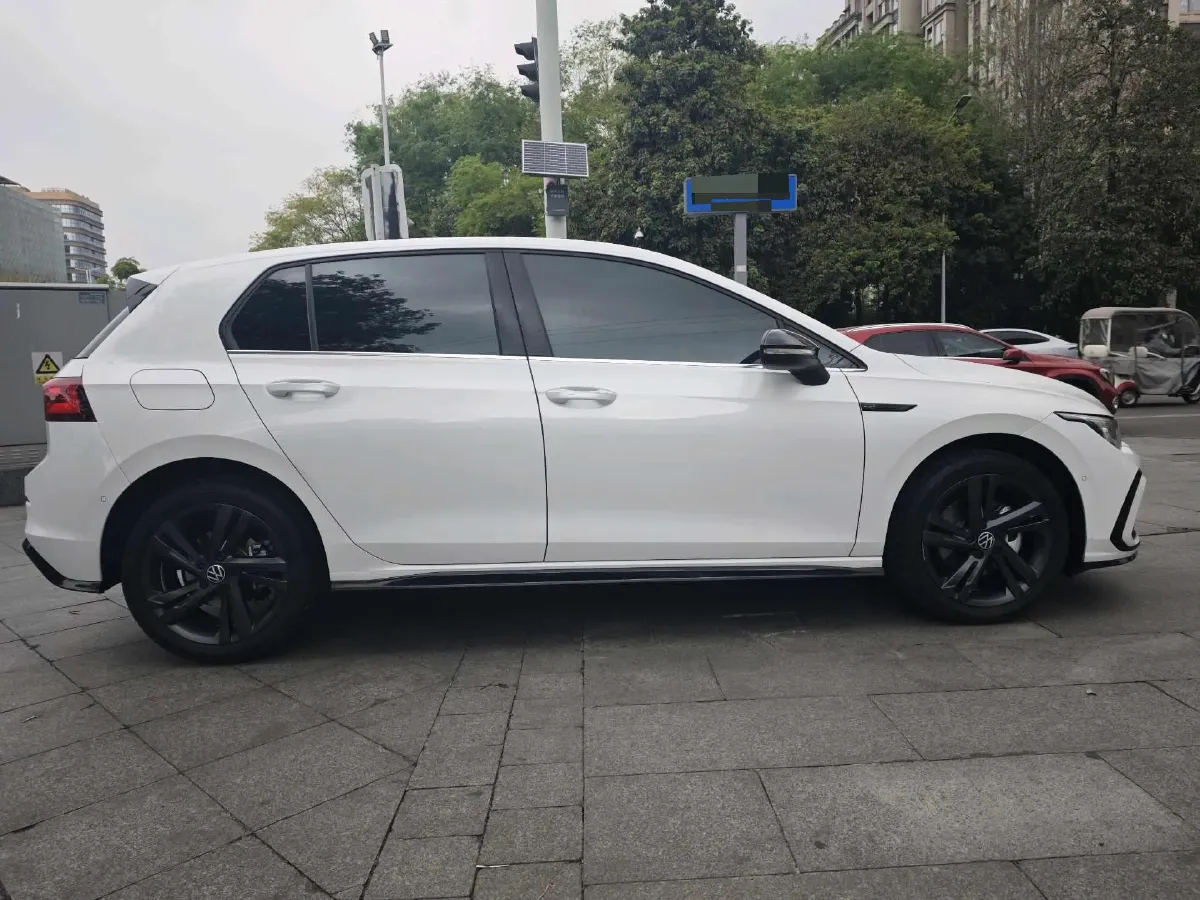 2023 Volkswagen Golf 1.4T 150HP L4 7DCT,autocango,china used car exporter,china ev exporter,chinese used car exporter,chinese used ev exporter