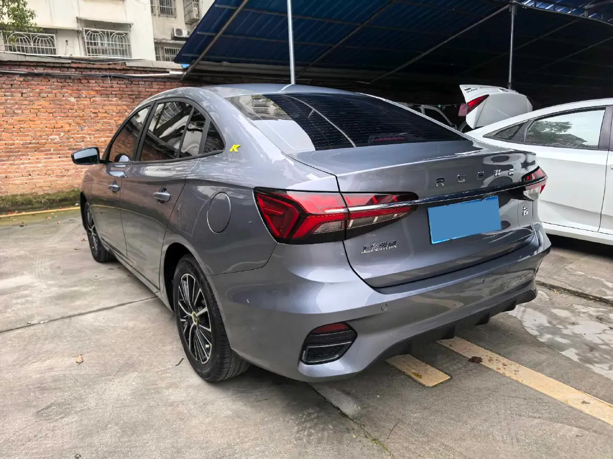 2021 Roewe i5 1.5L 120HP L4 CVT,autocango,china used car exporter,china ev exporter,chinese used car exporter,chinese used ev exporter