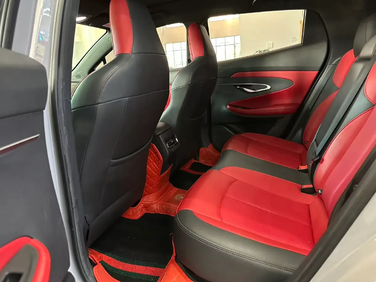 2020 ChangAn UNI-T 1.5T 180HP L4 7DCT,autocango,china used car exporter,china ev exporter,chinese used car exporter,chinese used ev exporter